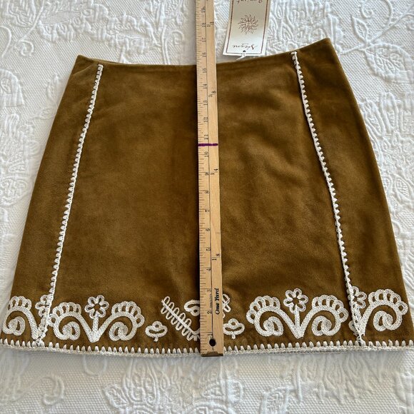 NWT Sézane x Baziszt Malia Skirt, bronze suede with ecru embroidery, size 6 - Picture 5 of 7